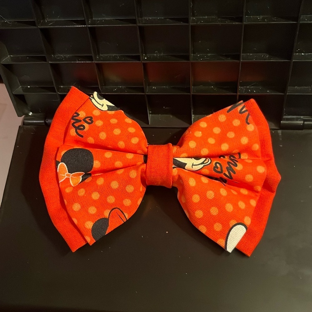 Minnie Mouse hairbow